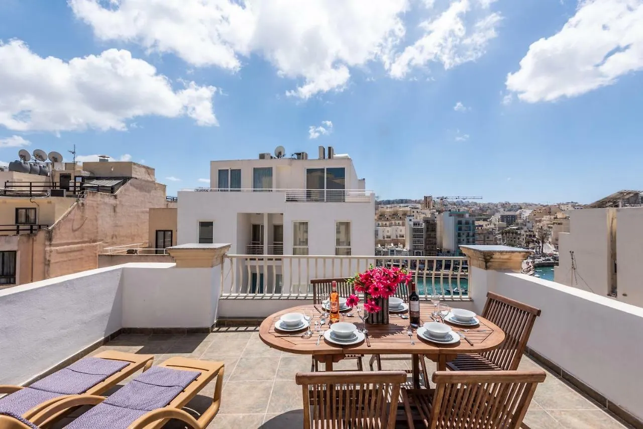 Seaspray 3 Bedroom Penthouse, With Large Terrace And Bbq San Giuliano
