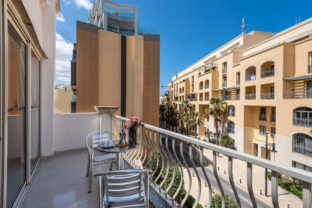 Seaspray 3 Bedroom Penthouse, With Large Terrace And Bbq San Giuliano